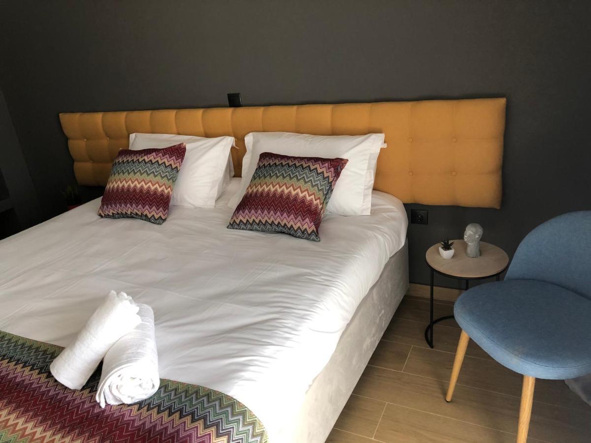 Metropolitan Complex Suite Faliro Пирей Экстерьер фото